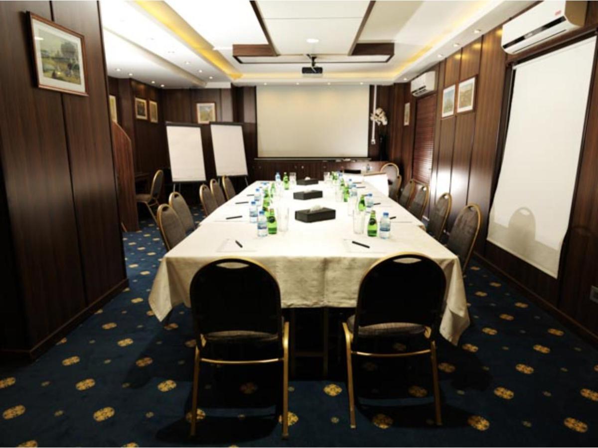 Wh Hotel Бейрут Экстерьер фото